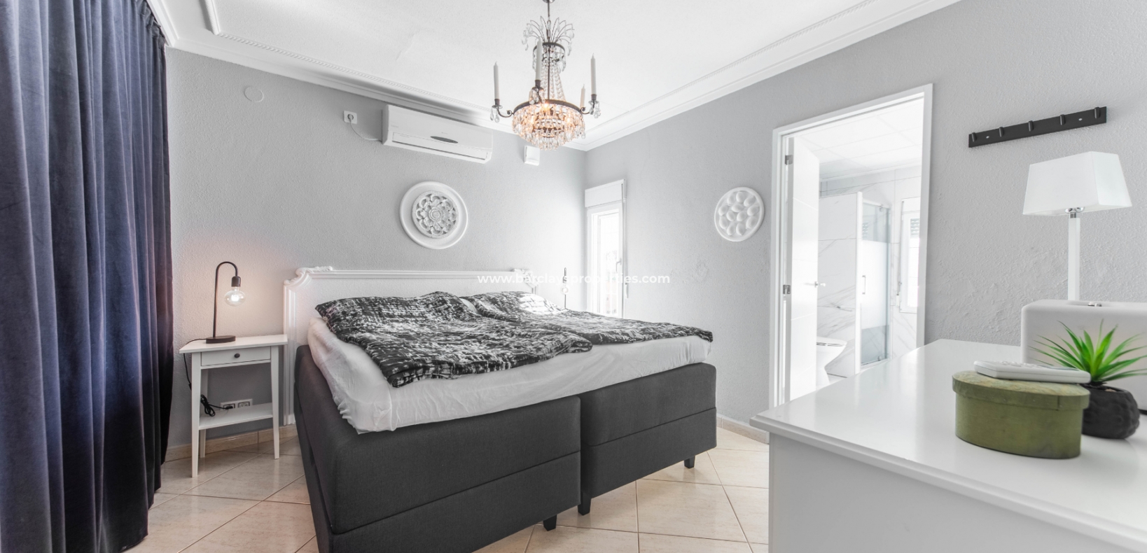 Wederverkoop - Vrijstaande Villa - Urb. La Marina