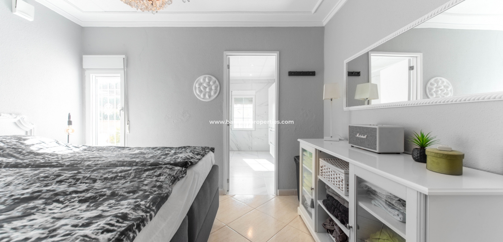 Wederverkoop - Vrijstaande Villa - Urb. La Marina