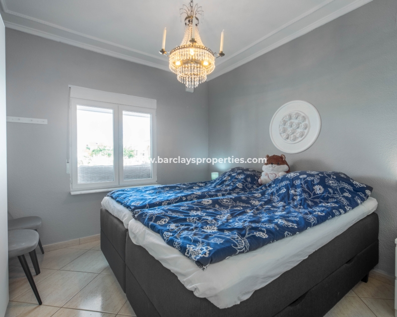 Wederverkoop - Vrijstaande Villa - Urb. La Marina