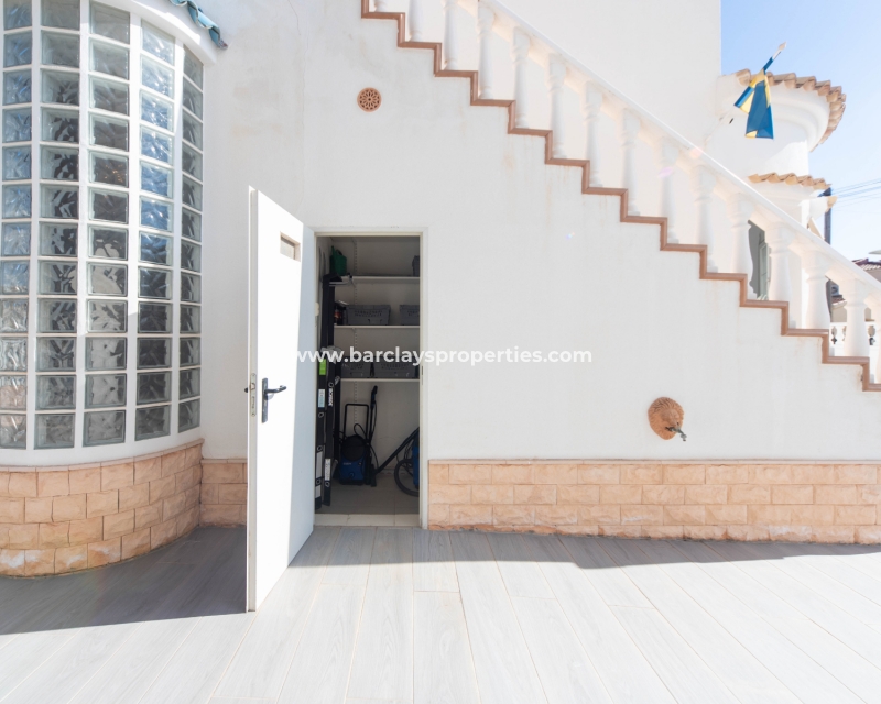 Wederverkoop - Vrijstaande Villa - Urb. La Marina