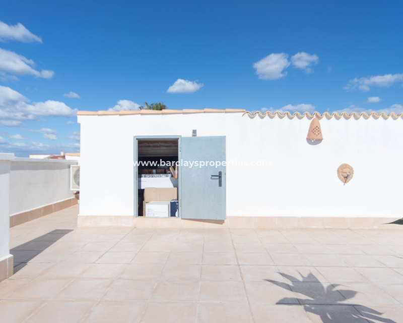 Wederverkoop - Vrijstaande Villa - Urb. La Marina