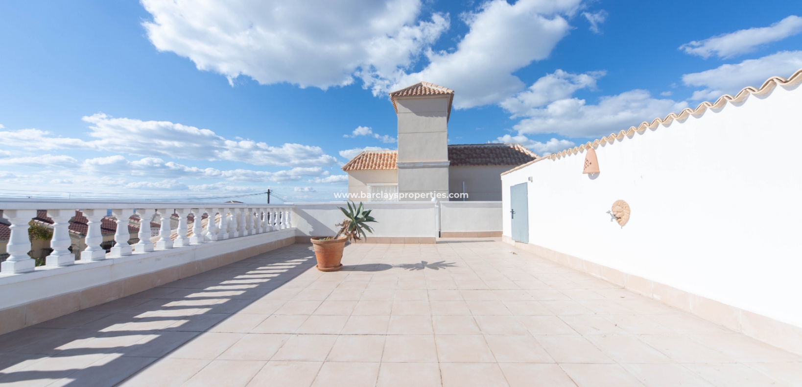 Wederverkoop - Vrijstaande Villa - Urb. La Marina