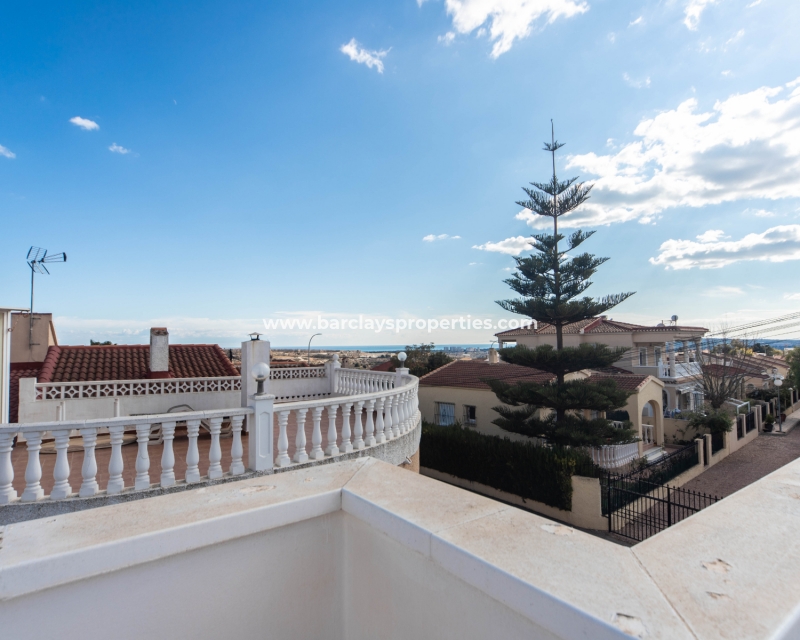 Wederverkoop - Vrijstaande Villa - Urb. La Marina