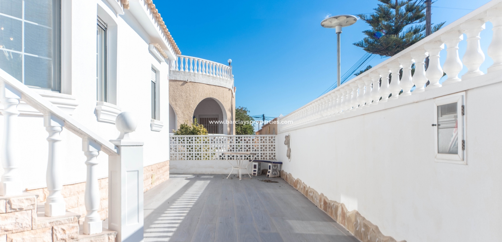 Wederverkoop - Vrijstaande Villa - Urb. La Marina