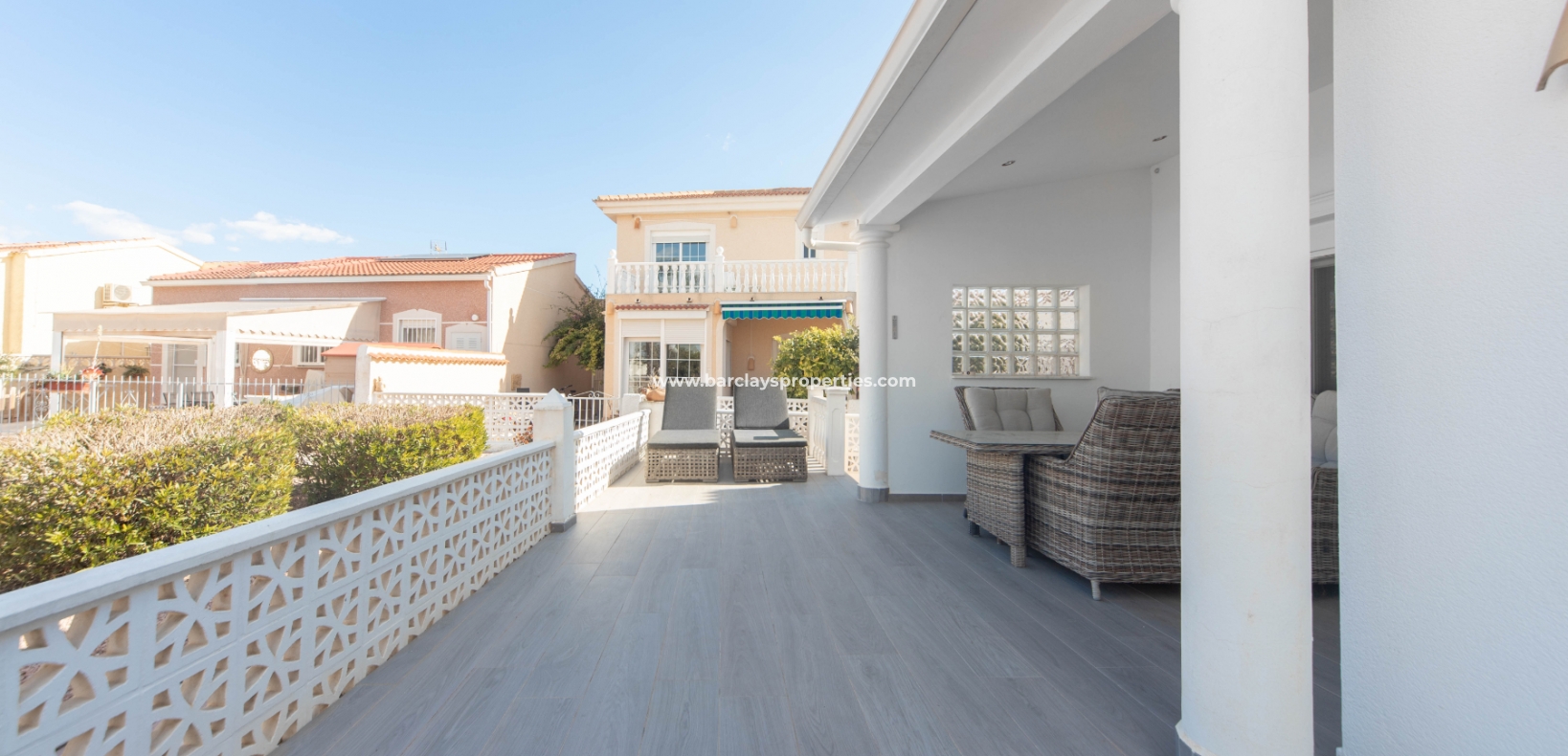 Wederverkoop - Vrijstaande Villa - Urb. La Marina