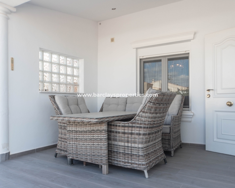 Wederverkoop - Vrijstaande Villa - Urb. La Marina