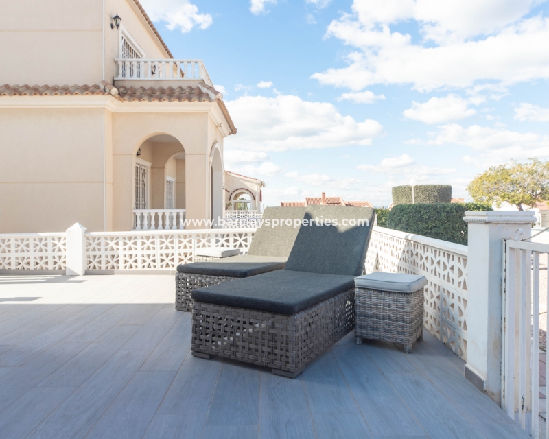 Wederverkoop - Vrijstaande Villa - Urb. La Marina