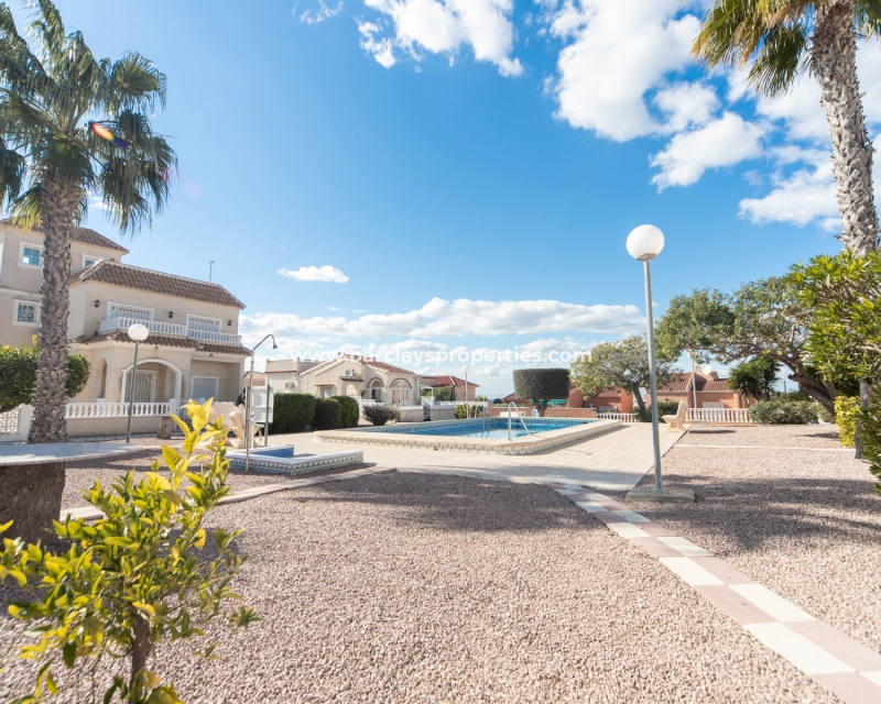 Wederverkoop - Vrijstaande Villa - Urb. La Marina