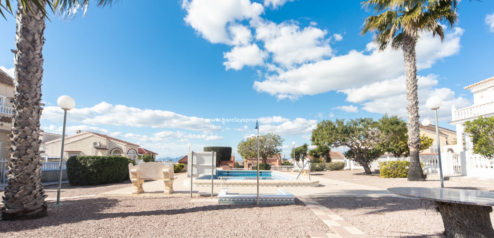 Wederverkoop - Vrijstaande Villa - Urb. La Marina