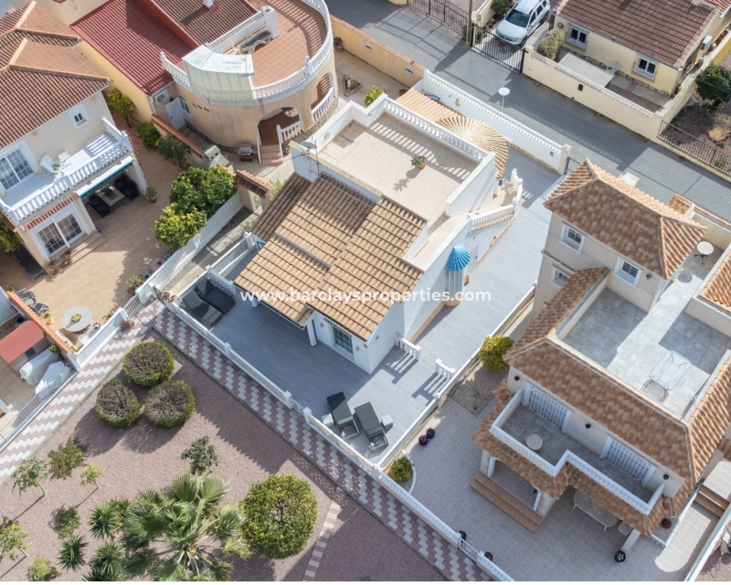 Wederverkoop - Vrijstaande Villa - Urb. La Marina