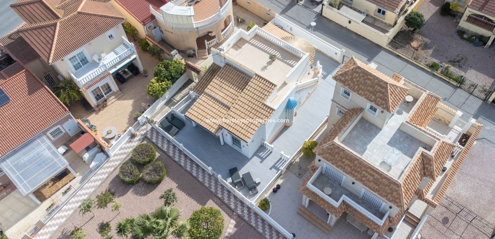 Wederverkoop - Vrijstaande Villa - Urb. La Marina