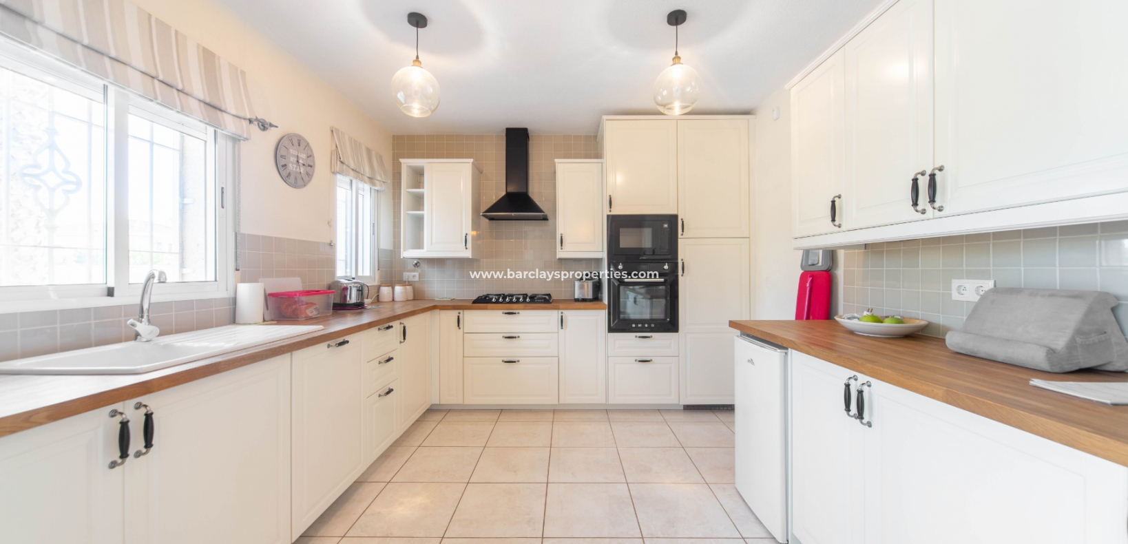 Wederverkoop - Vrijstaande Villa - Urb. La Marina