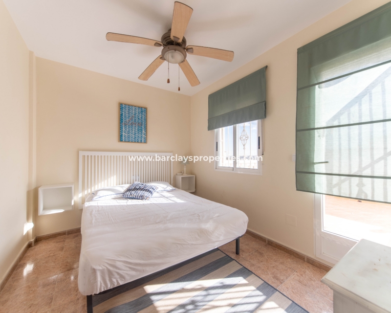 Wederverkoop - Vrijstaande Villa - Urb. La Marina