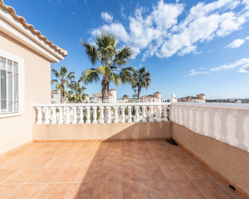 Wederverkoop - Vrijstaande Villa - Urb. La Marina