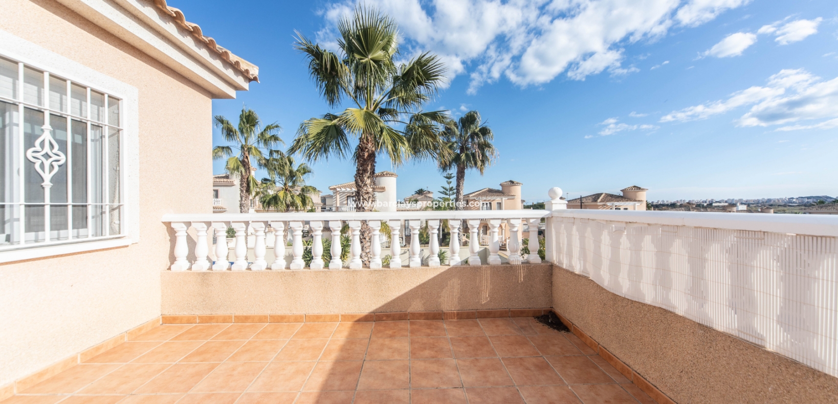 Wederverkoop - Vrijstaande Villa - Urb. La Marina