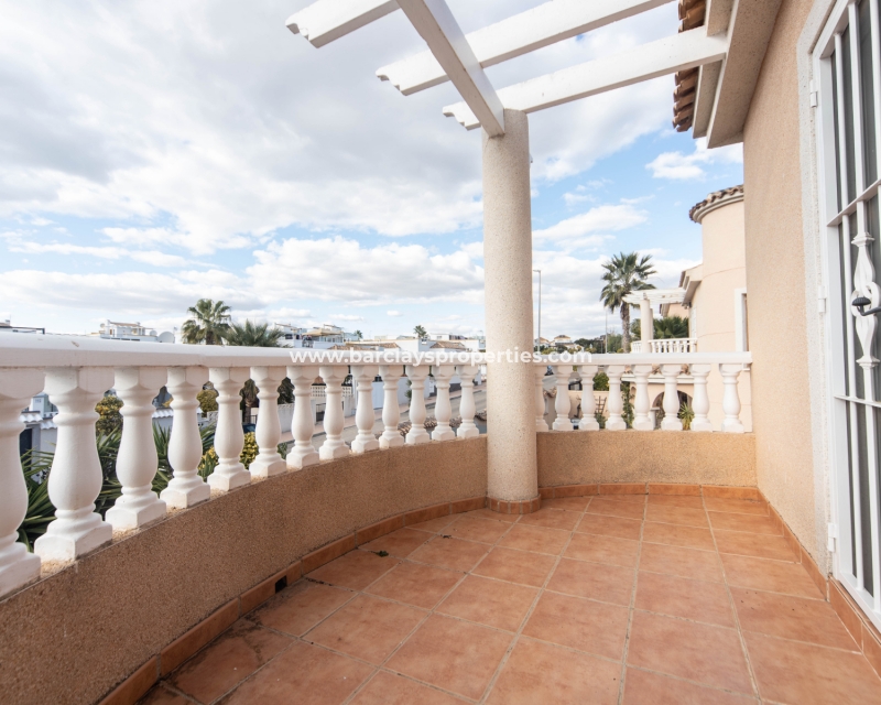 Wederverkoop - Vrijstaande Villa - Urb. La Marina