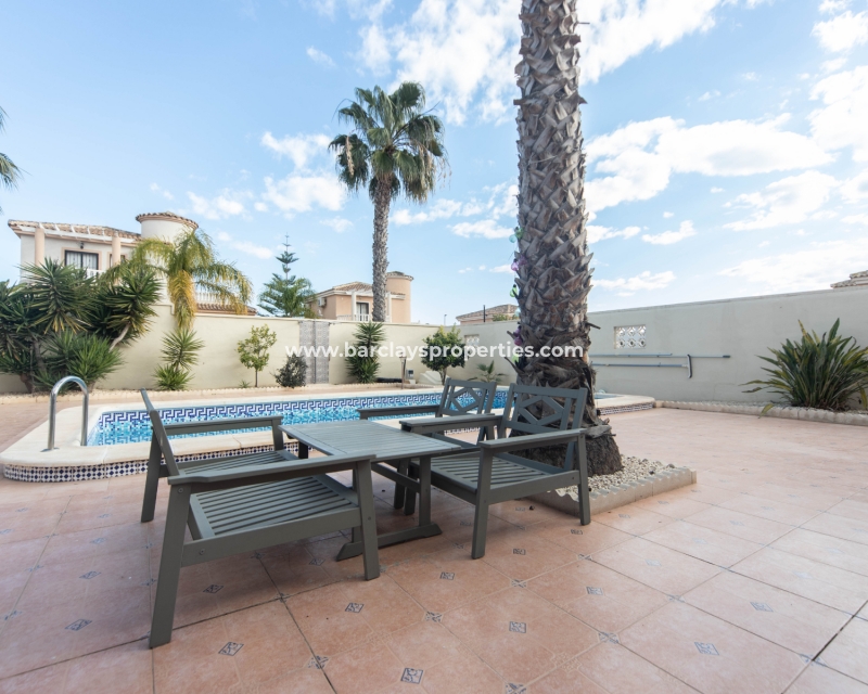 Wederverkoop - Vrijstaande Villa - Urb. La Marina