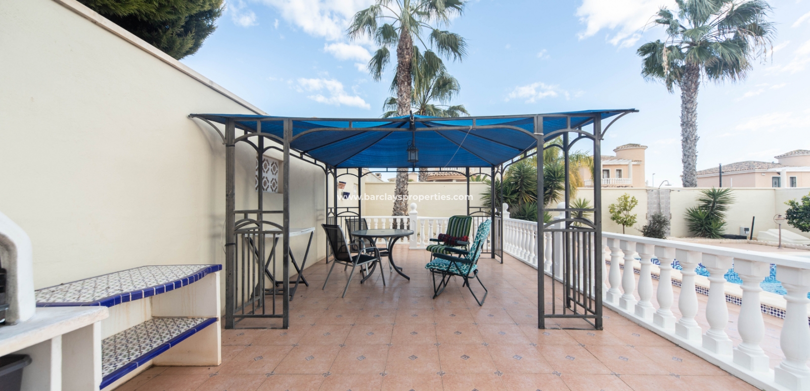 Wederverkoop - Vrijstaande Villa - Urb. La Marina