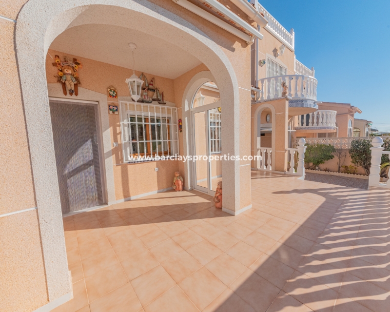 Wederverkoop - Vrijstaande Villa - Urb. La Marina