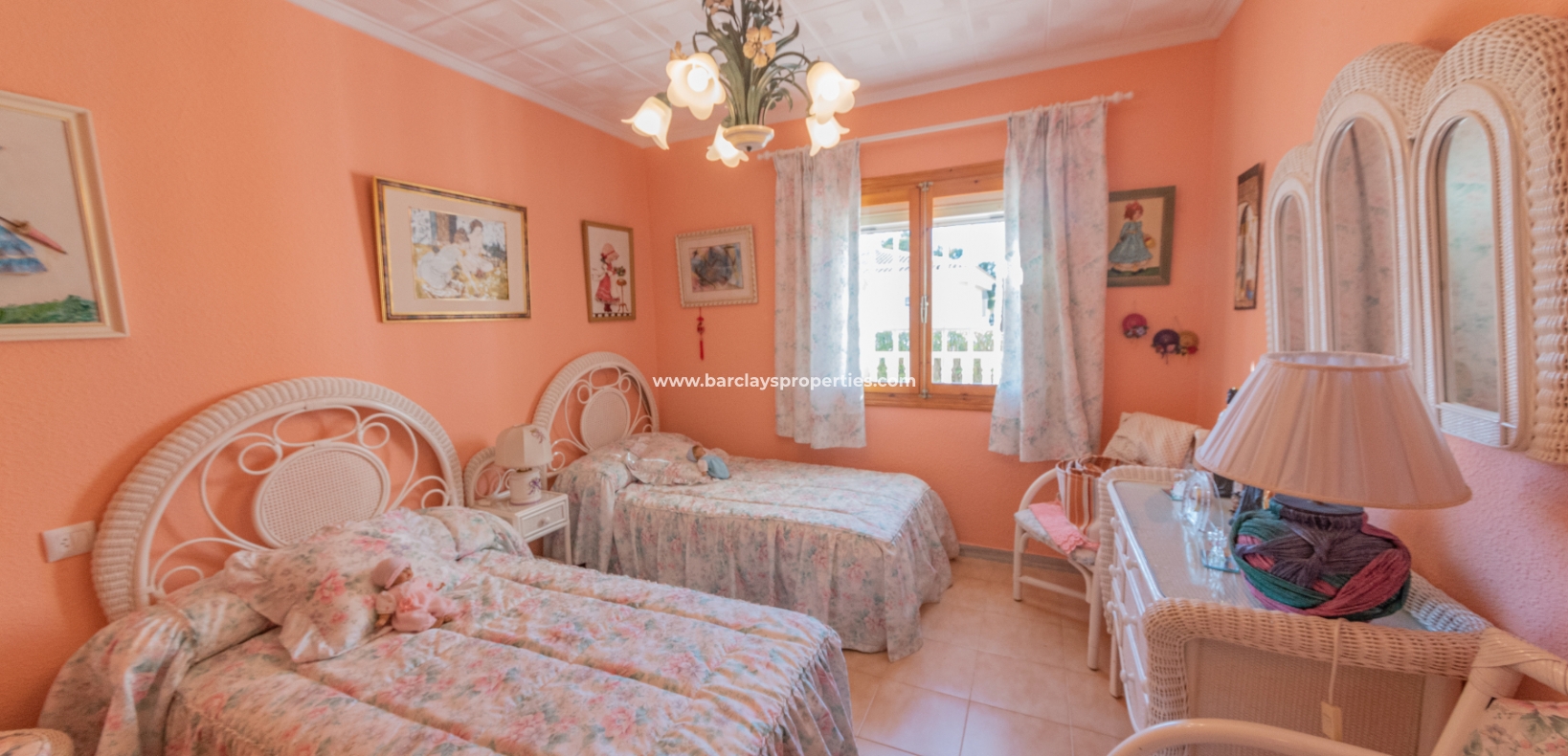 Wederverkoop - Vrijstaande Villa - Urb. La Marina