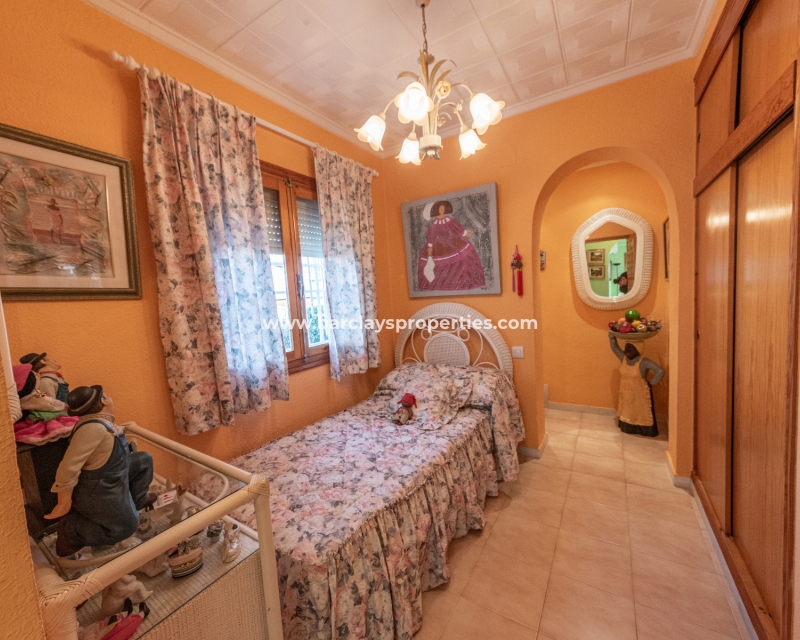 Wederverkoop - Vrijstaande Villa - Urb. La Marina