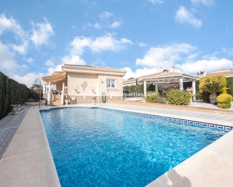 Wederverkoop - Vrijstaande Villa - Urb. La Marina