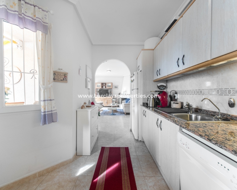 Wederverkoop - Vrijstaande Villa - Urb. La Marina