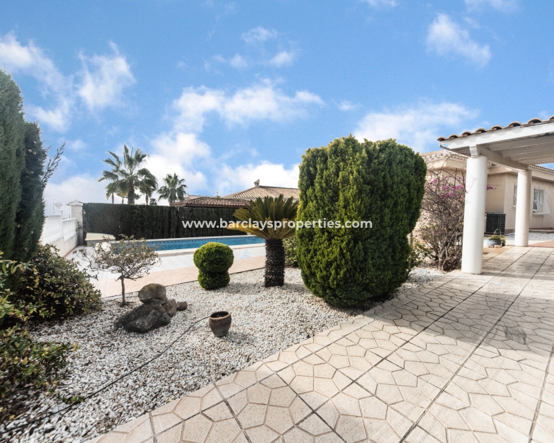 Wederverkoop - Vrijstaande Villa - Urb. La Marina