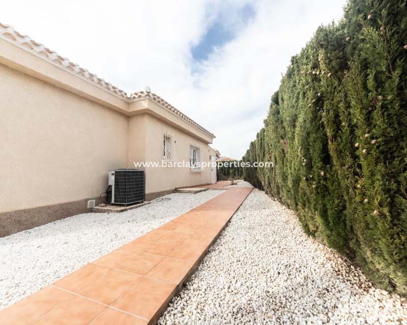 Wederverkoop - Vrijstaande Villa - Urb. La Marina