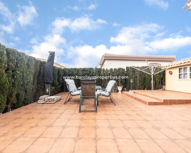 Wederverkoop - Vrijstaande Villa - Urb. La Marina