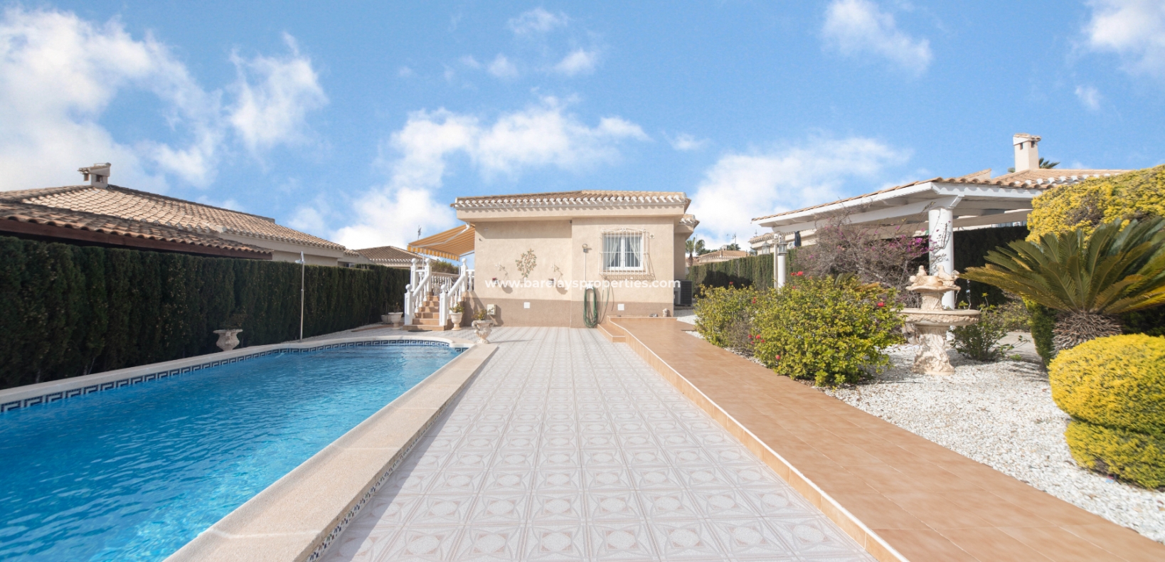 Wederverkoop - Vrijstaande Villa - Urb. La Marina