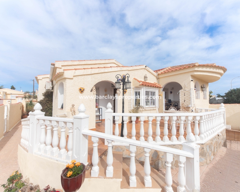 Wederverkoop - Vrijstaande Villa - Urb. La Marina