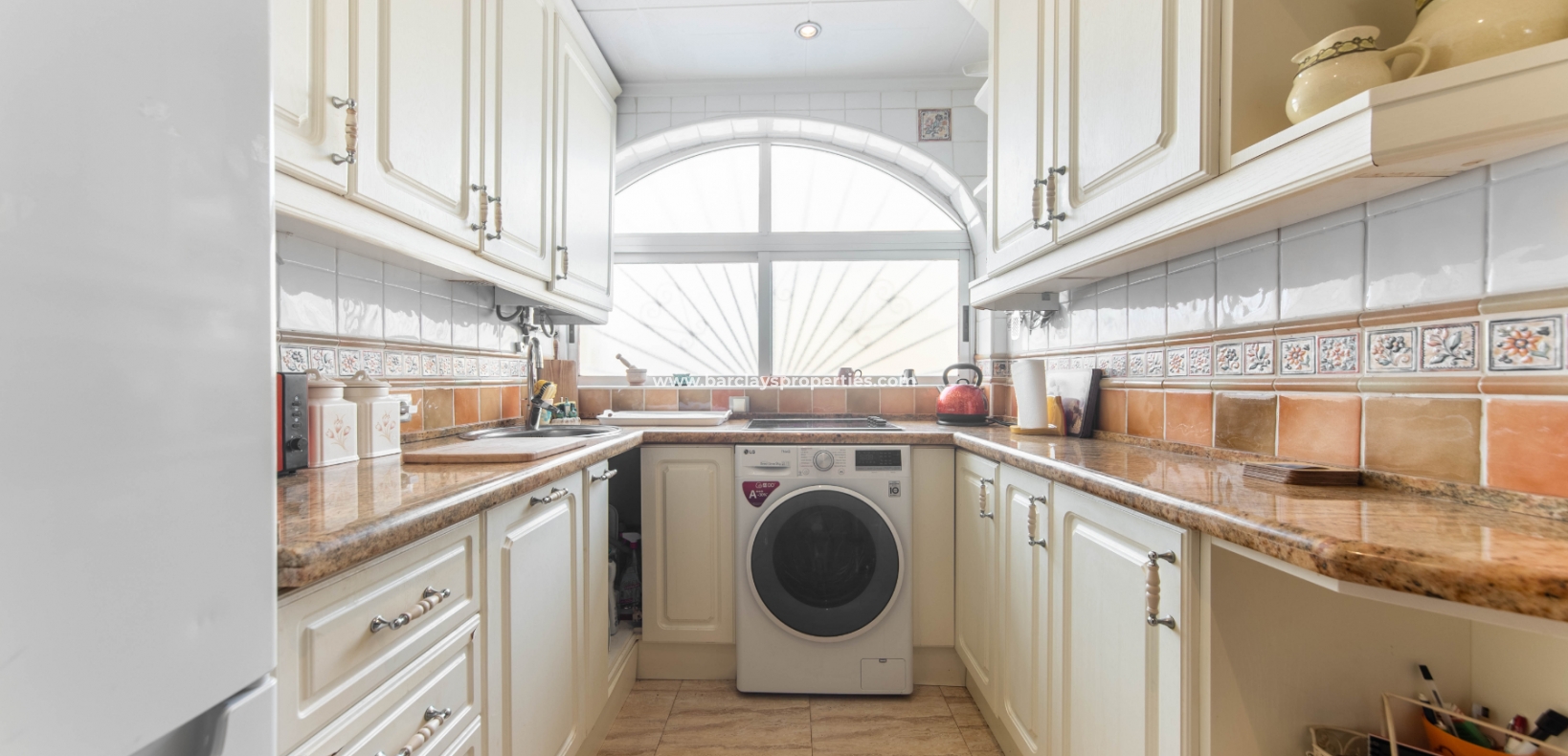 Wederverkoop - Vrijstaande Villa - Urb. La Marina