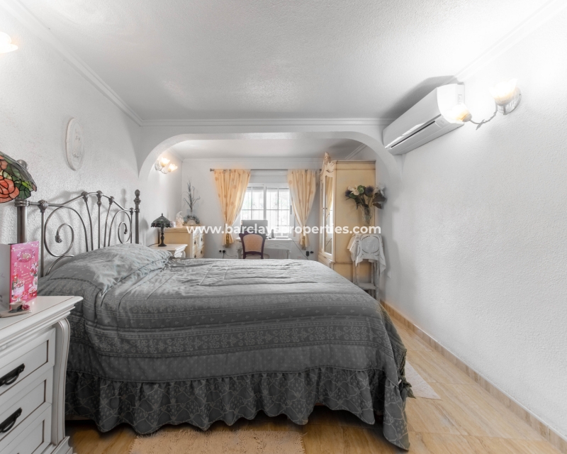 Wederverkoop - Vrijstaande Villa - Urb. La Marina