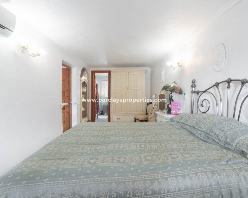 Wederverkoop - Vrijstaande Villa - Urb. La Marina