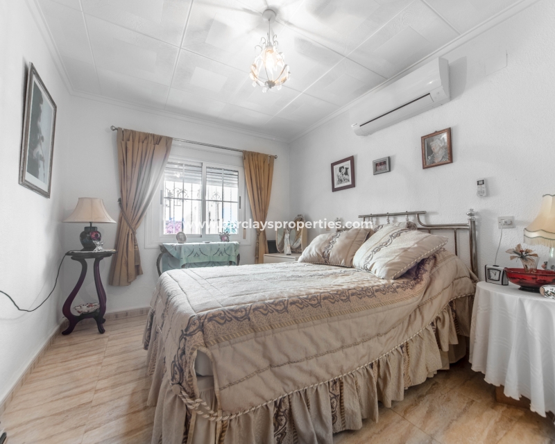 Wederverkoop - Vrijstaande Villa - Urb. La Marina