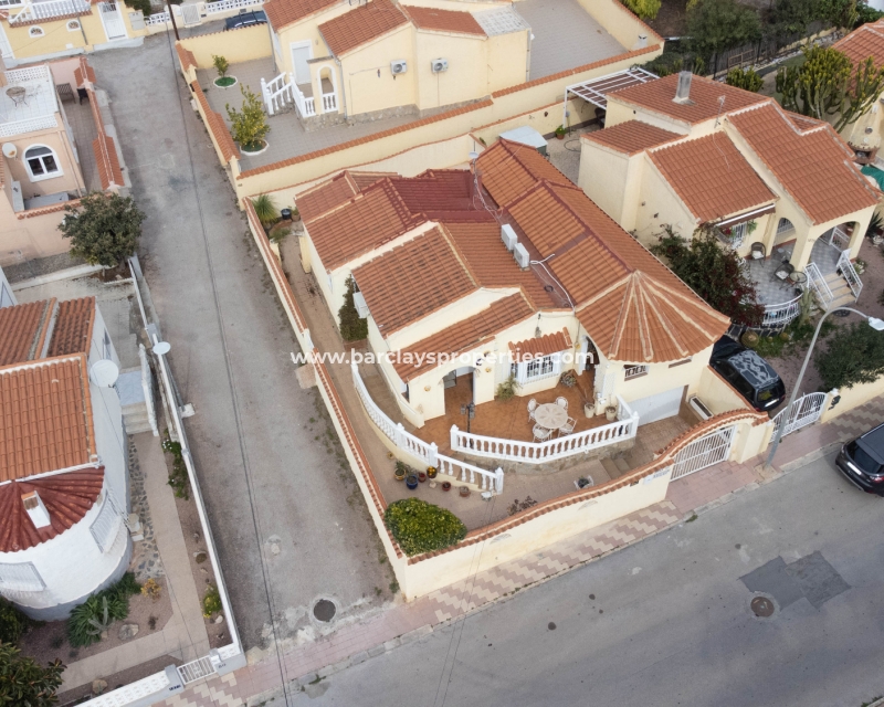 Wederverkoop - Vrijstaande Villa - Urb. La Marina