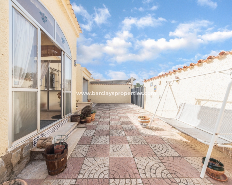 Wederverkoop - Vrijstaande Villa - Urb. La Marina