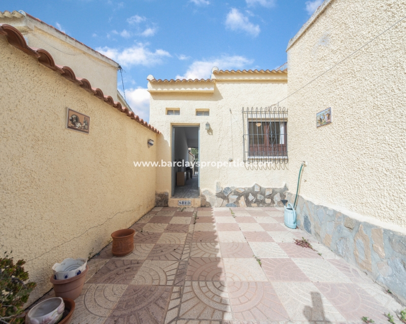 Wederverkoop - Vrijstaande Villa - Urb. La Marina