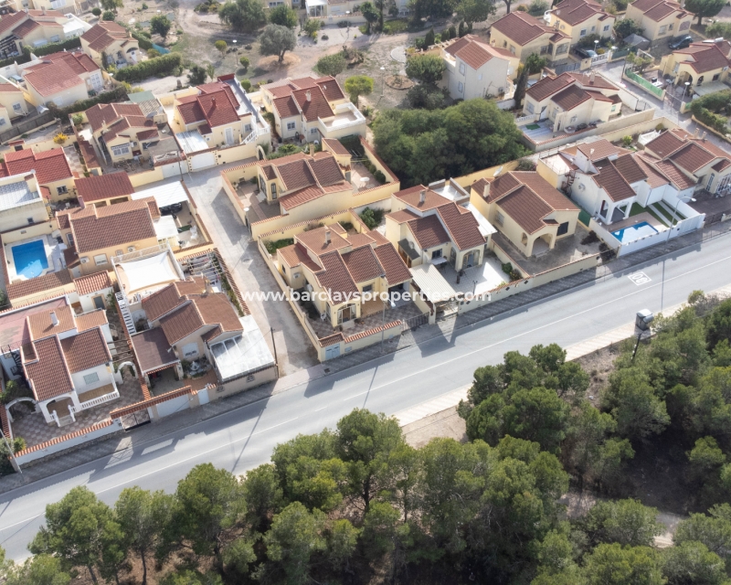 Wederverkoop - Vrijstaande Villa - Urb. La Marina