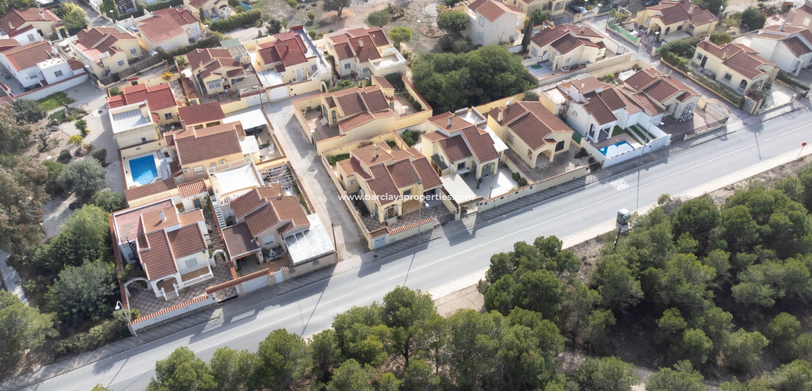 Wederverkoop - Vrijstaande Villa - Urb. La Marina