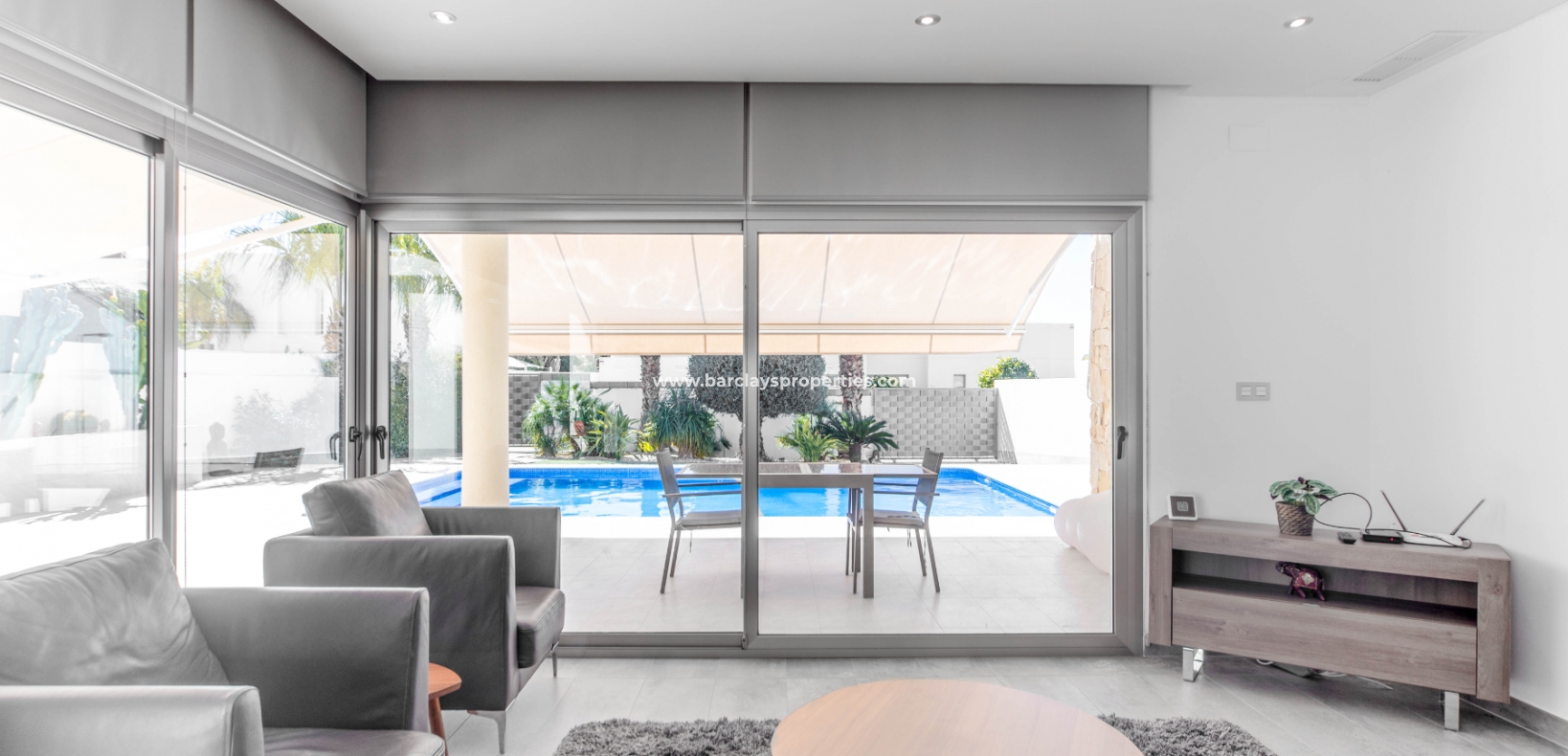 Wederverkoop - Vrijstaande Villa - Urb. La Marina