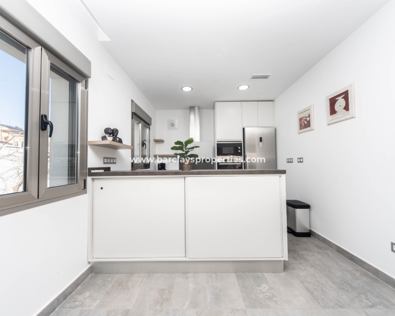 Wederverkoop - Vrijstaande Villa - Urb. La Marina