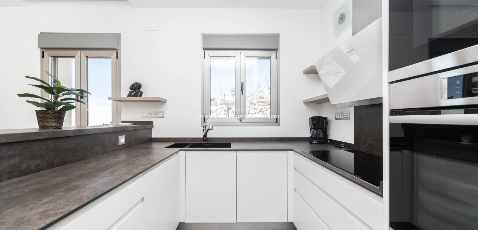 Wederverkoop - Vrijstaande Villa - Urb. La Marina