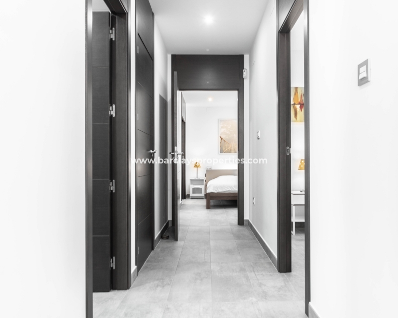 Wederverkoop - Vrijstaande Villa - Urb. La Marina