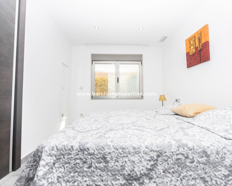 Wederverkoop - Vrijstaande Villa - Urb. La Marina