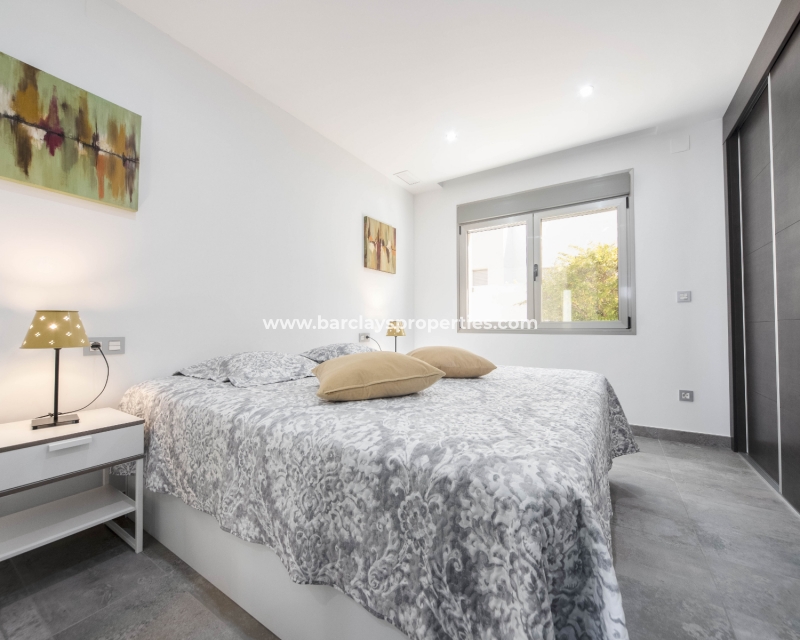 Wederverkoop - Vrijstaande Villa - Urb. La Marina