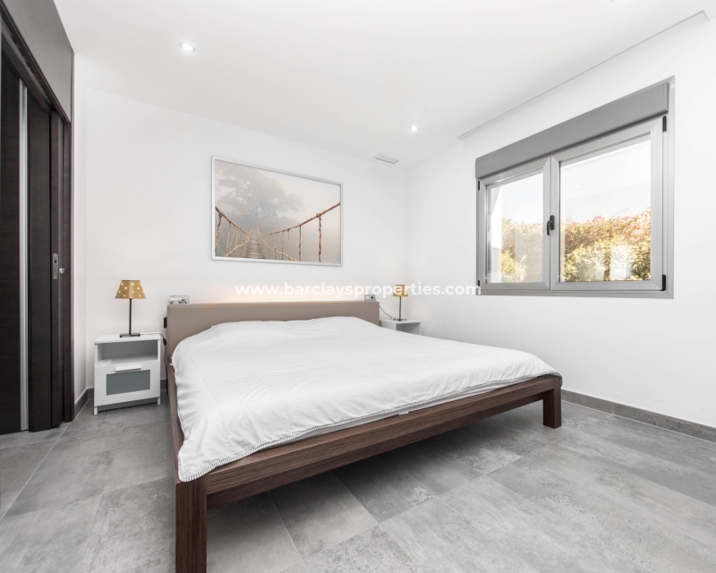 Wederverkoop - Vrijstaande Villa - Urb. La Marina