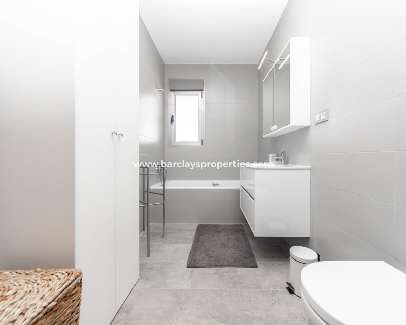 Wederverkoop - Vrijstaande Villa - Urb. La Marina