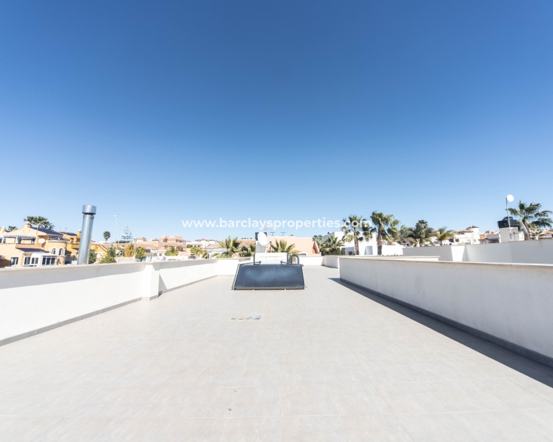 Wederverkoop - Vrijstaande Villa - Urb. La Marina